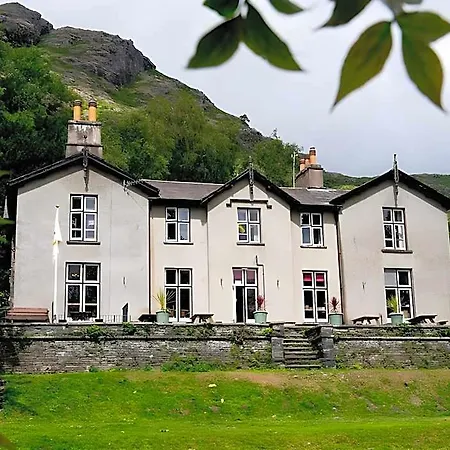 Yha Coniston Holly 3*