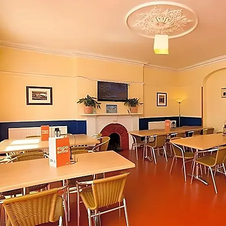 Yha Coniston Holly 3*